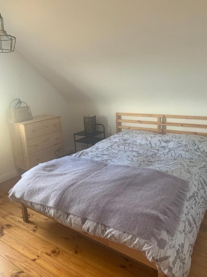 באליקונילי Pink Cottage מראה חיצוני תמונה